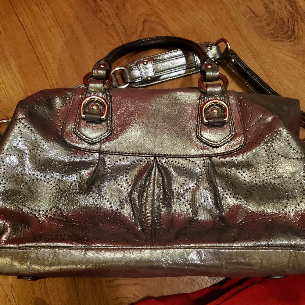 Coach Handbag - Picture 3 of 7